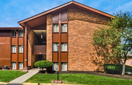 Knolls Thomas Apartment | Hancock Park Spacious 2beds w/free WiFi & parking