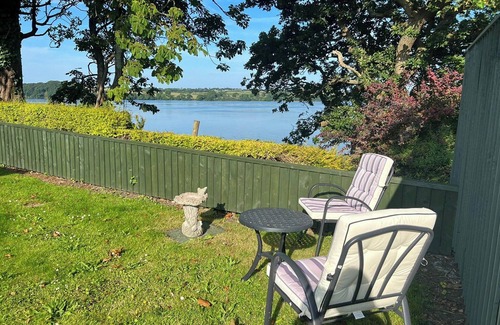 Landshipping Cottage | Hand chosen for its estuary bank location alongside majestic river Cleddau estuary.
