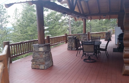 Somers Cabin | Hand-Crafted Cabin, Lake View abv. Somers Bay ! Enjoy the "Flathead Valley " !