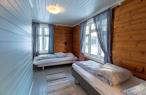 Sauda Cabin | Handeland Lodge I Surranded by raw nature along Norway's Scenic Tourist Road