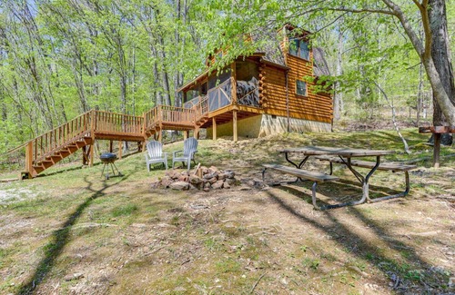 Taswell Cabin | Hansel & Gretel Cabin at White Oaks Cabins