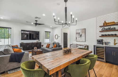 South Seminole Heights House | Happiness Hideaway - Near Everything Tampa