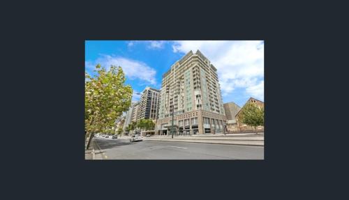Adelaide Central Business District Apartment | Happy BNB on Adelaide CBD