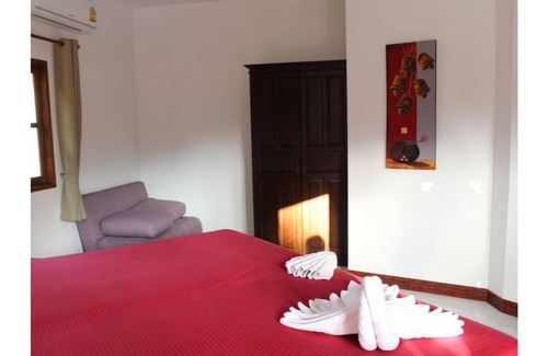 Nai Harn House | Happy Elephant Resort - Premium Deluxe rooms 1