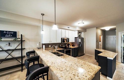 Osage Beach House | Happy Haven at Lands End - 3 BDR Resort Condo