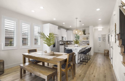 Washington Fields Condo | Happy Hawaiian Themed Condo!