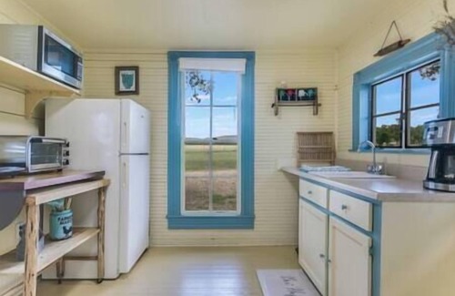 Fischer House | Happy House on the Blanco River