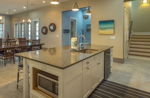 Carrabelle House | "Happy Ours" 5BR/4.5BA Beachfront Home