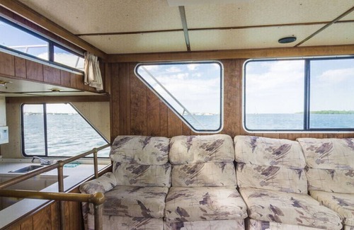 New Town Boat Rental | Happy’s Houseboat Key West