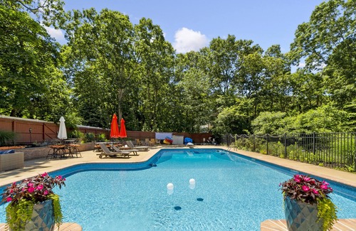 Center Moriches House | Haptons secluded huge 4 bedroom paradise!