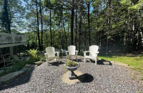 York House | Harbor Hideaway