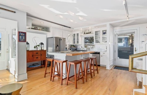 Eastside Santa Cruz House | Harbor View Home - 7 Bed Beachhouse