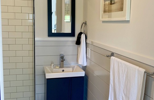 West Mystic Cottage | Harbor View Landing, Mystic CT - The Cove Waterfront Cottage