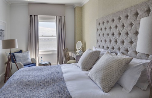 Mudeford Hotel | Harbour Hotel Christchurch