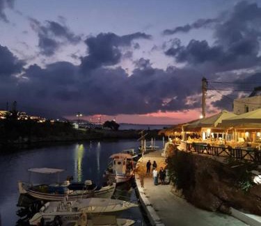 Sissi House | Harbour lights by Smaris Collection