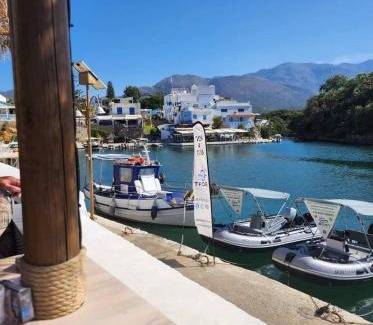 Sissi House | Harbour lights by Smaris Collection