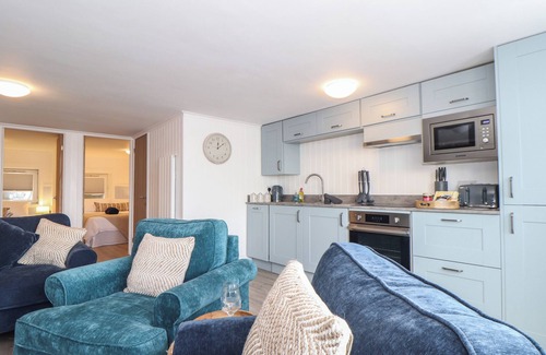 Sennen Cove Cottage | HARBOUR STUDIO, pet friendly in Sennen Cove