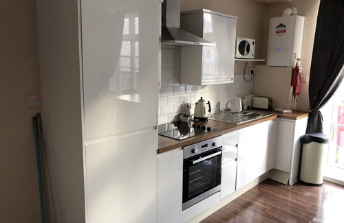 Scarborough City Centre Apartment | Harcourt Place - Apartment 2 - Seaview - Sleeps 5