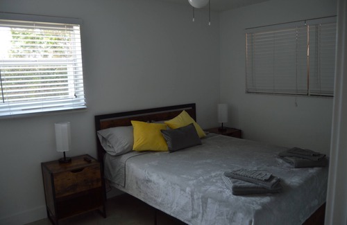 Pembroke Pines House | Hard Rock House in Duplex Close to Beaches!
