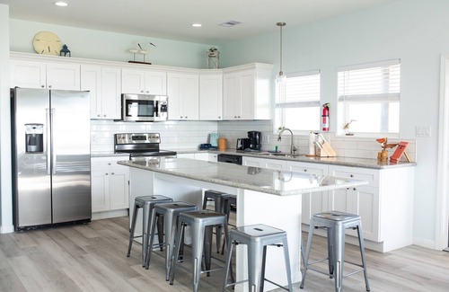 Gilchrist House | Hard to Find Heated Pool, Beachfront