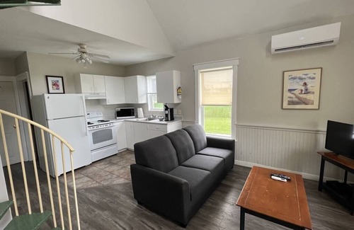 Shediac Cottage | Hardy's Parlee Beach Chalet #17