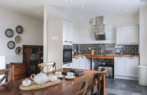 Harlech Cottage | HARLECH APARTMENTS - BENDIGEIDFRAN, family friendly in Harlech