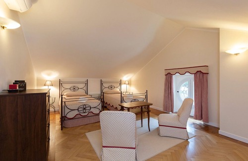 Stresa Villa | Harmonious villa with pool and tennis next to Stresa center! - Villa Virginia