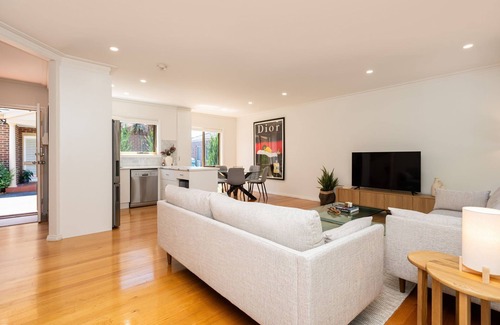 Mentone House | Harmony House by Property Mums