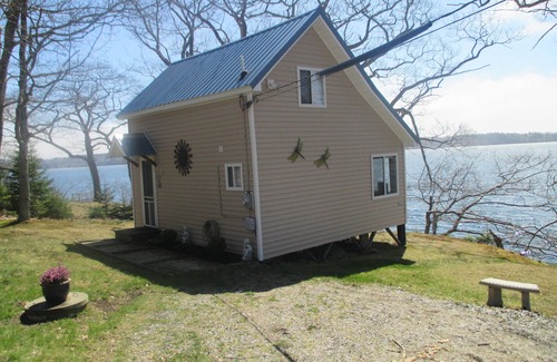 Harpswell Cottage | Harpswell, Maine, Seascape, Honeymoon Retreat, Writer's Paradise, On the Water