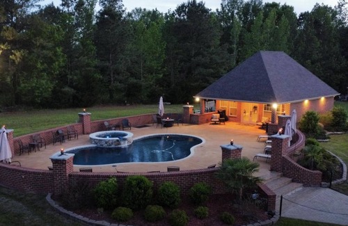 Tougaloo House | Harris Estates is a secluded, peaceful property in Clinton School District.