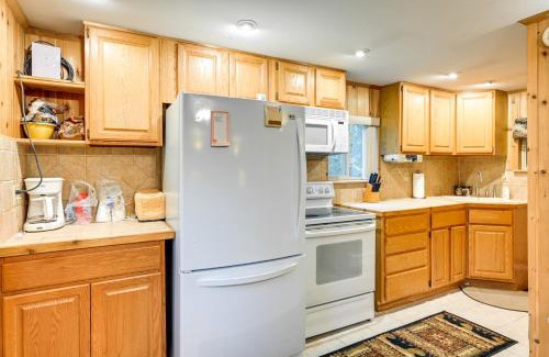 Harrison House | Harrison Cabin with Fire Pit and Elbow Lake Access!