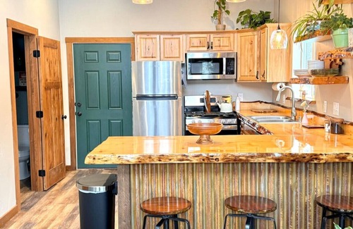 Fishhook Apartment | Hatcher Pass-Little Susitna Hideaway