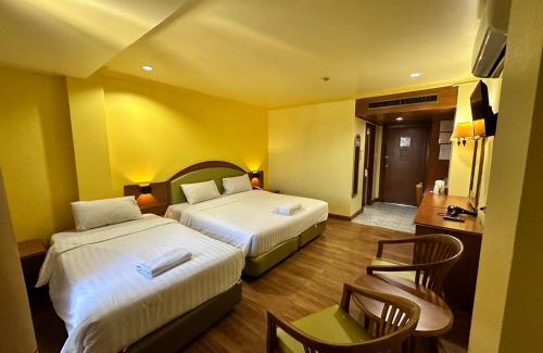 Downtown Hat Yai House | Hatyai Merridian Hotel