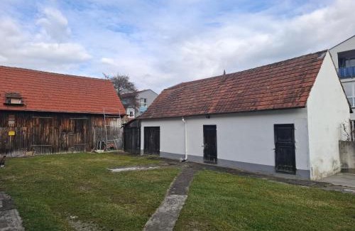 Neuburg Apartment | Haus - 4 Zimmer - 2 Bad - 1Küche, bis 8 Personen