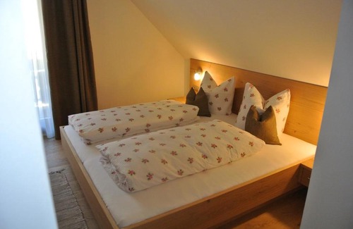 Kirchbach Bed & Breakfast | Haus Fischer Nassfeldblick