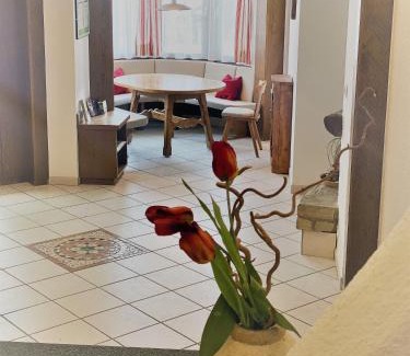 San Lorenzo di Sebato Apartment | Haus Schönblick