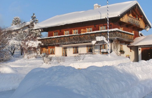 Fischbachau Apartment | Haus Wendelstein Family Alt - Holiday apartment Löwenzahn