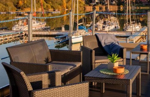 Frymburk Boat Rental | Hausboat David
