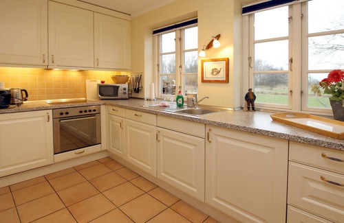 Wrixum House | Haushälfte in Wrixum Unter Reetdach mit 3- Zimmern und 83 qm