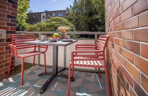 Ahrensburg Apartment | have-a-nice-stay - modern, near train station, quiet, 15 minutes by train to HH
