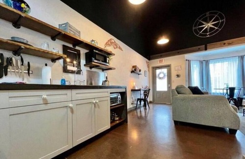 Demorest Apartment | Haven at Hazel ~ Downtown Studio, stylish and centrally located on the square.