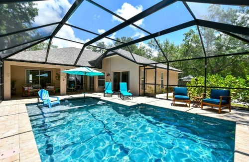 Sarasota House | Haven Hideaway with Saltwater Pool 3br Sleeps 8