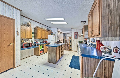 Brownstown House | Haven in the Woods w/150 Acres, 2 Ponds