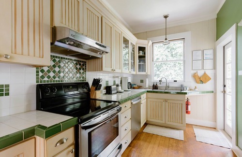 Kekaha House | Hawaiian Charm.Just Steps From The Ocean.On Kauai's Sunny W Side * TVNC4216