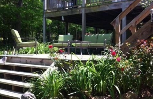 Mentone Cabin | Hawk's Nest Hideaway With Creek That Runs Through This Very Private Property
