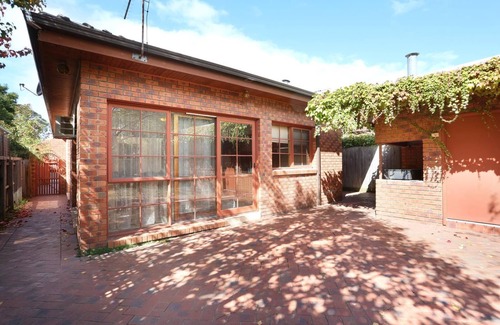 Hawthorn House | Hawthorn Family Home with Large Space