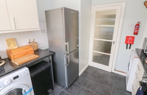 Pembroke House | HAWTHORN HOUSE, pet friendly, luxury holiday cottage in Pembroke