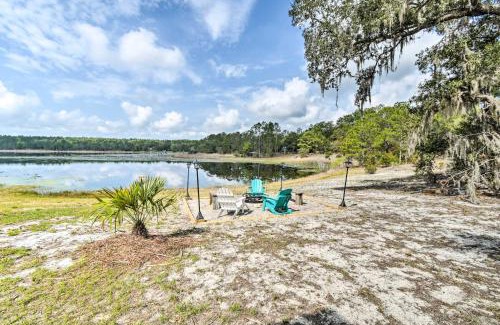 Edgar House | Hawthorne Hideaway with Waterfront Fire Pit!