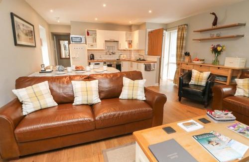 Newtonmore House | Hazel