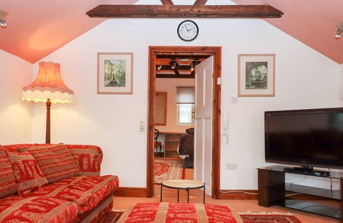Longdown Cottage | HAZELDENE STABLES, pet friendly, character holiday cottage in Ide